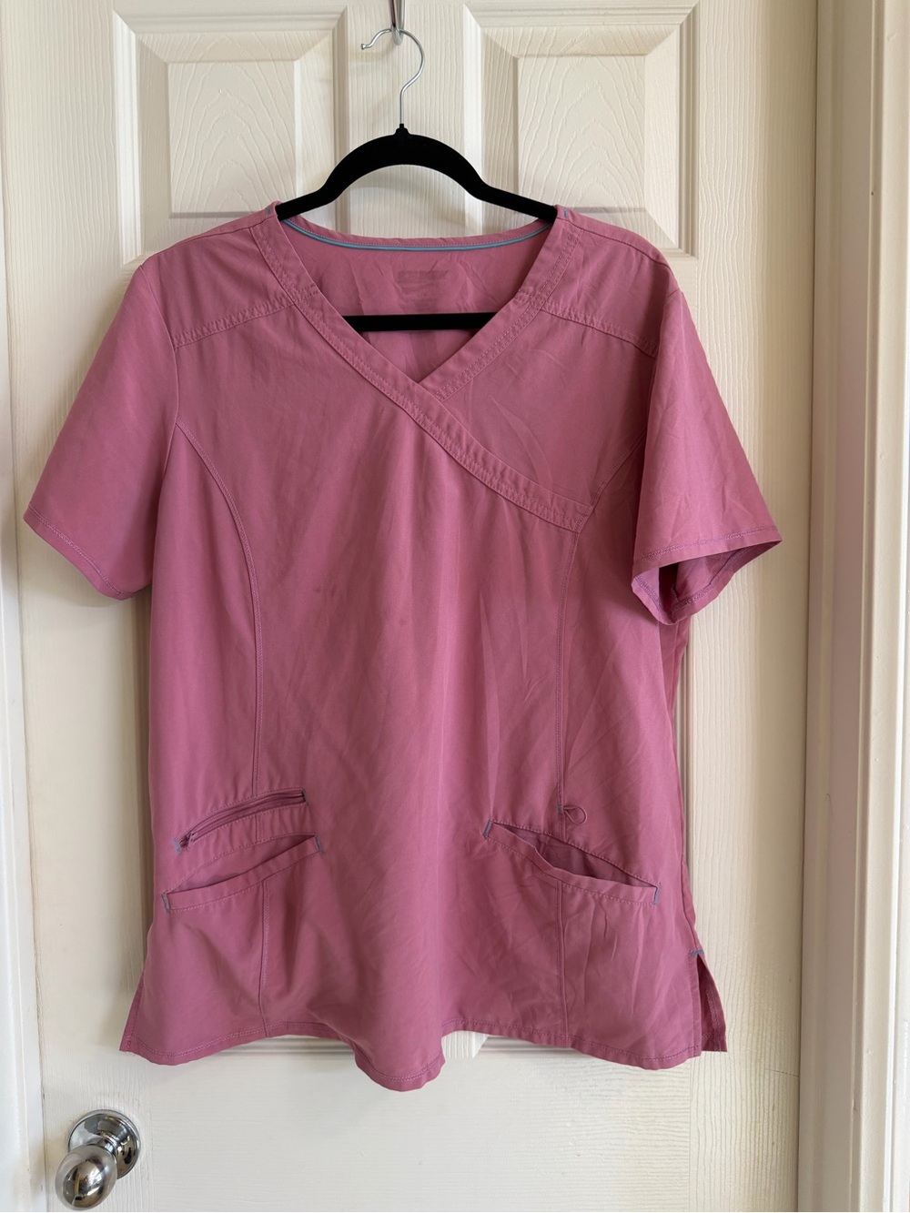 Women’s V-Neck Medical Scrub Top in Dusty Rose
